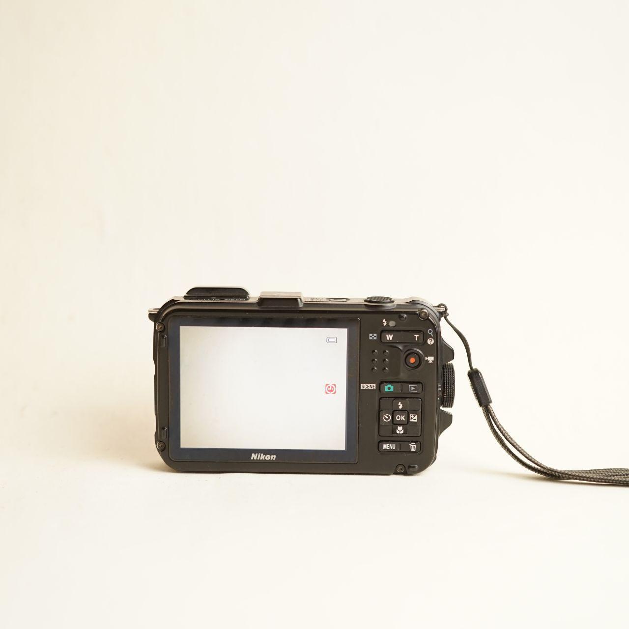 Nikon Coolpix AW100 Digital Camera | 16.0MP | Tested & Working