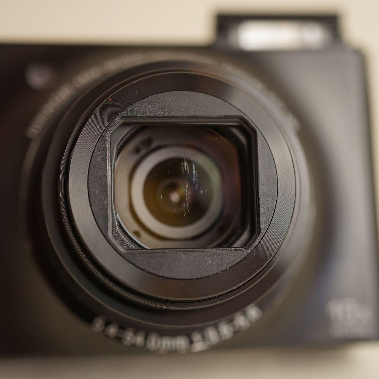 Nikon Coolpix S8000 Digital Camera | 14.2MP | Read Description
