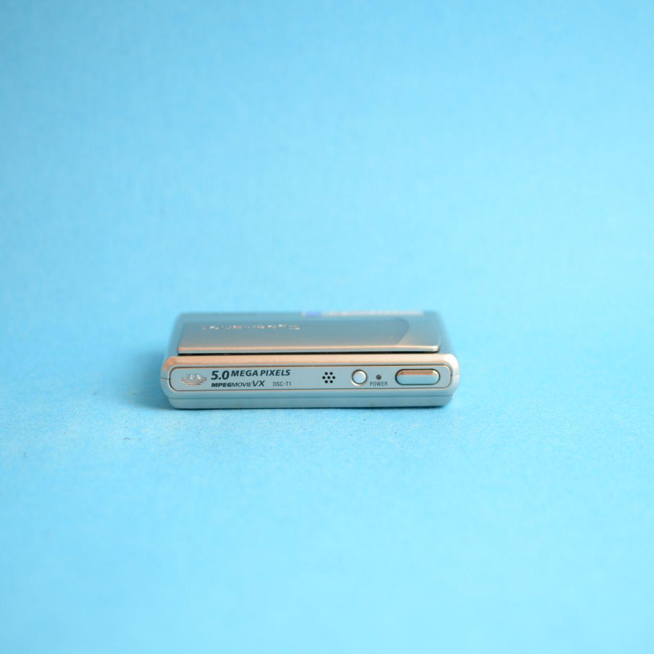 Sony Cyber-shot DSC-T1 Digital Camera | 5.1MP | Tested & Working | Silver