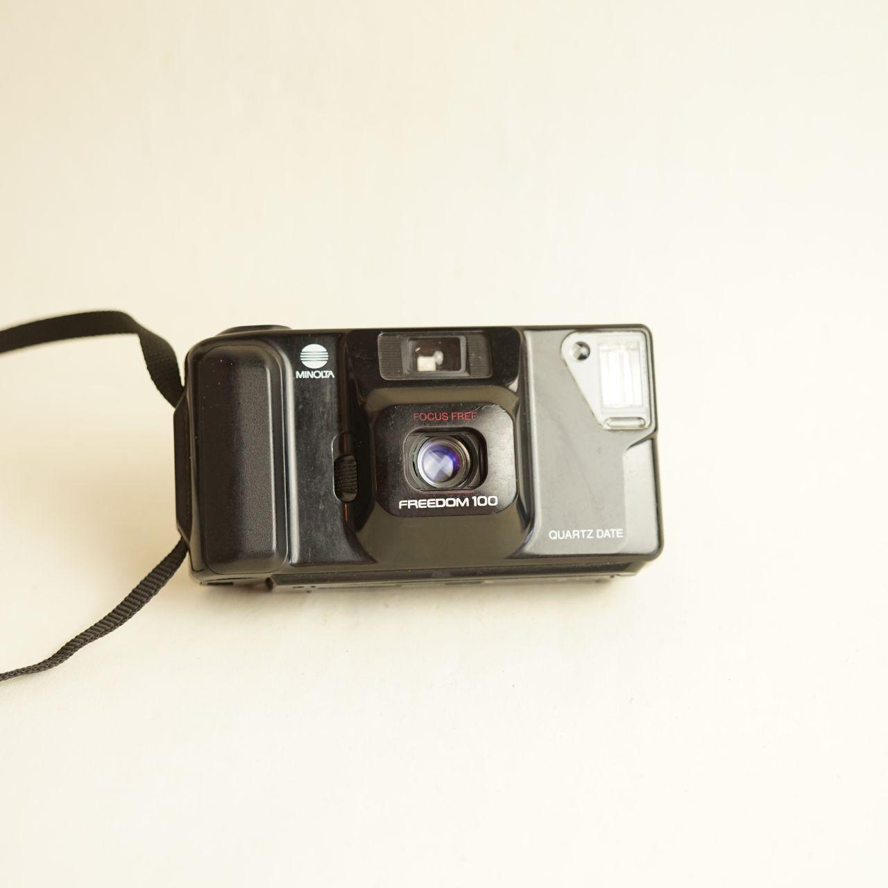 Minolta Freedom 100 Film Camera | 35mm Point & Shoot | Tested & Working | Black