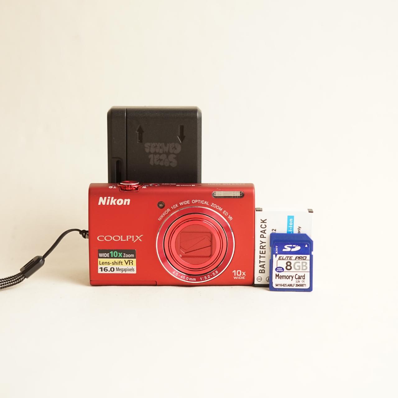 Nikon Coolpix S6200 Digital Camera | 16MP | Read Description | Red