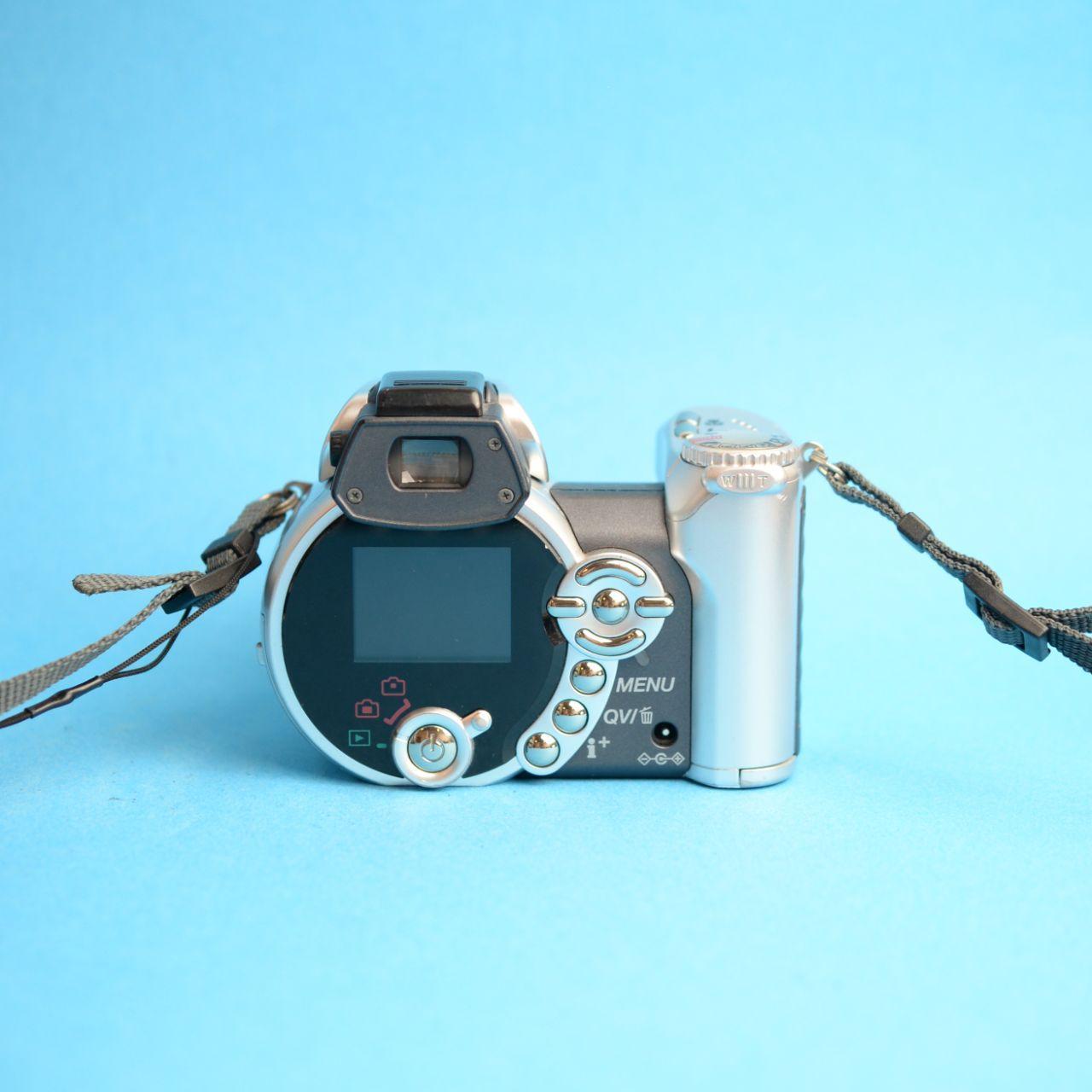 Konica Minolta DiMAGE Z2 Digital Camera | 4MP | Read Description | Silver