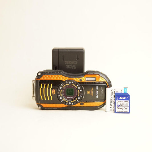 Pentax WG-3 Digital Camera | 16MP | Read Description | Black & Orange