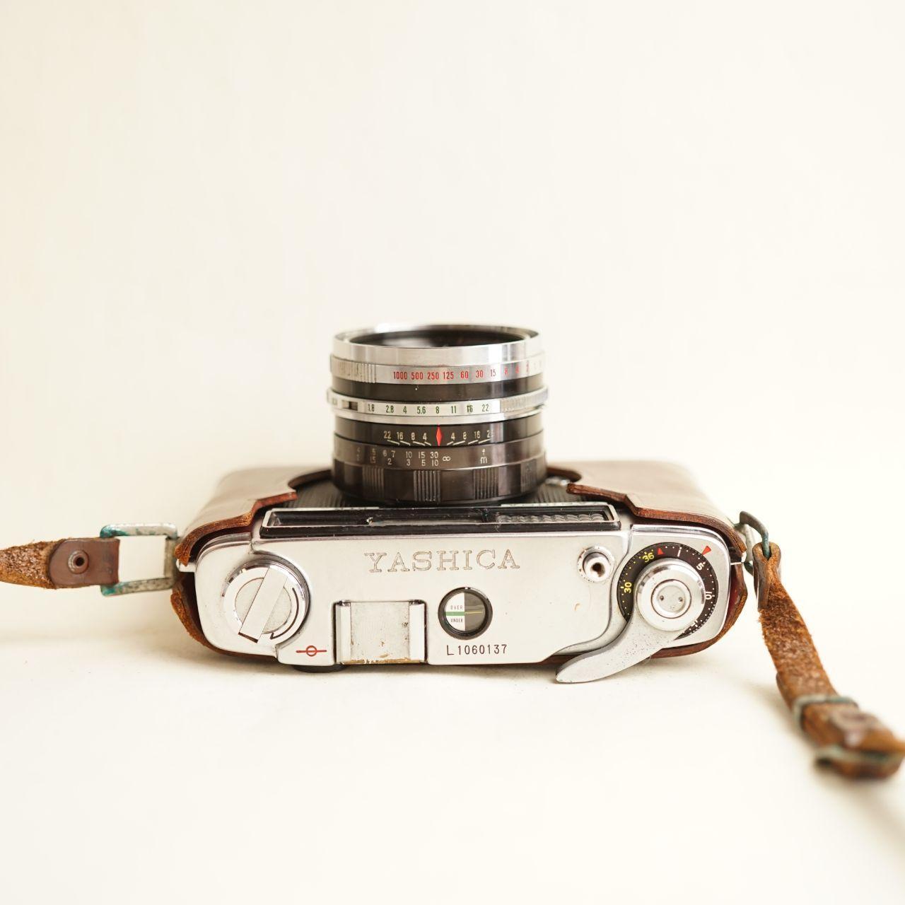 Yashica Lynx-1000 Film Camera | 35mm Rangefinder | Tested & Working | Silver & Black