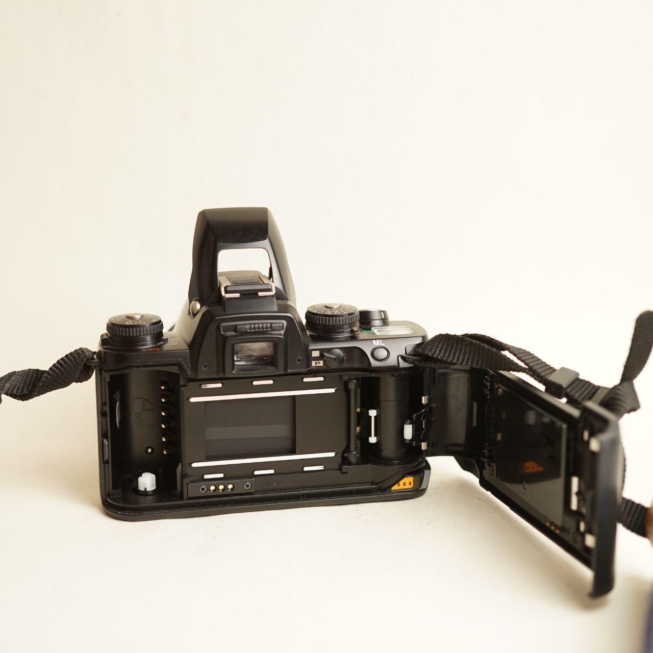 Pentax MZ-3 Film Camera + Pentax 50mm 1.4 Lens | 35mm SLR | Tested & Working | Silver & Black