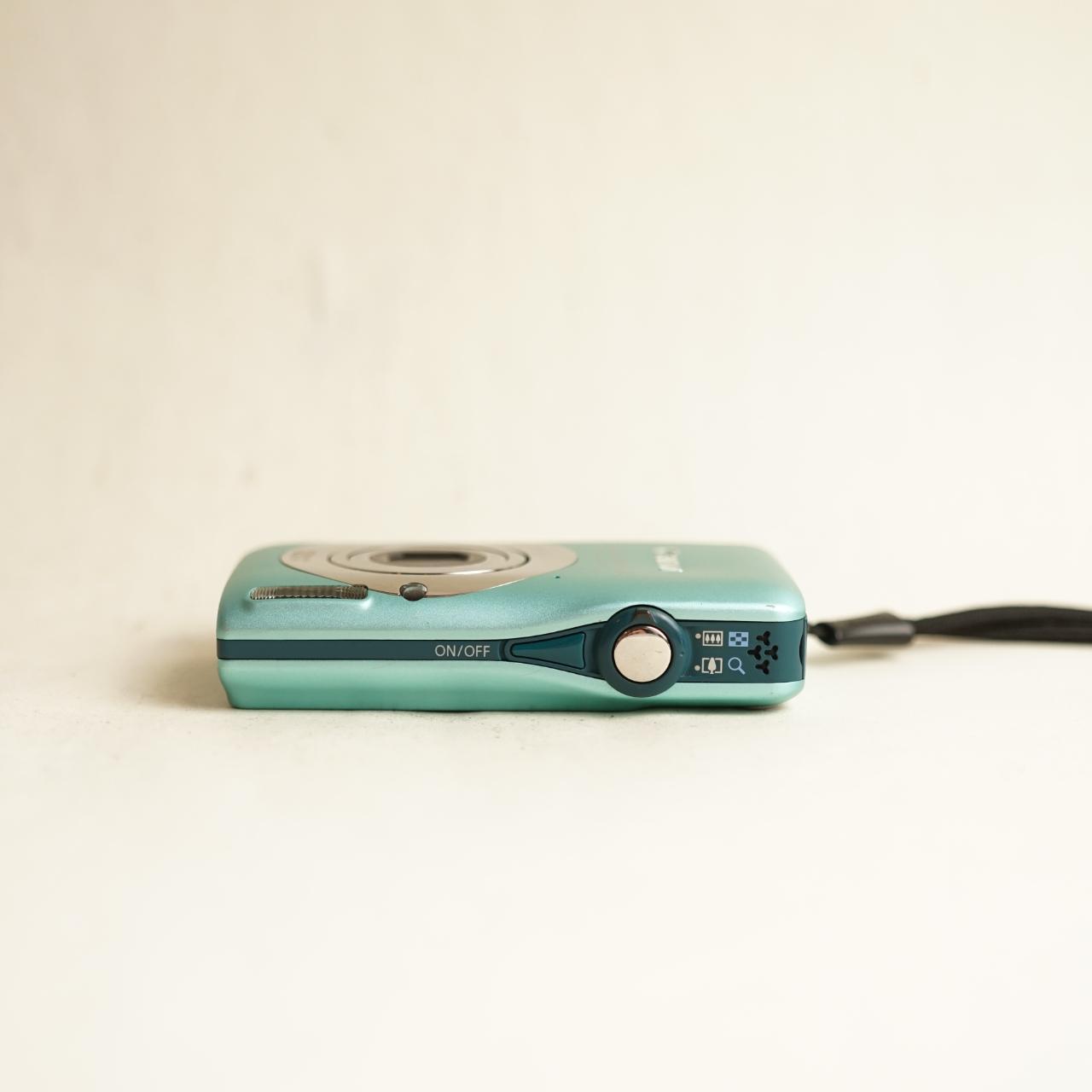 Canon PowerShot SD1300 IS Digital Camera | 12.1MP | Read Description | Blue