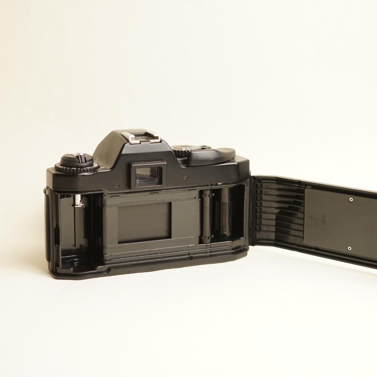 Canon T60 35mm SLR Film Camera | Canon FD 50mm f/1.8 Lens | Tested