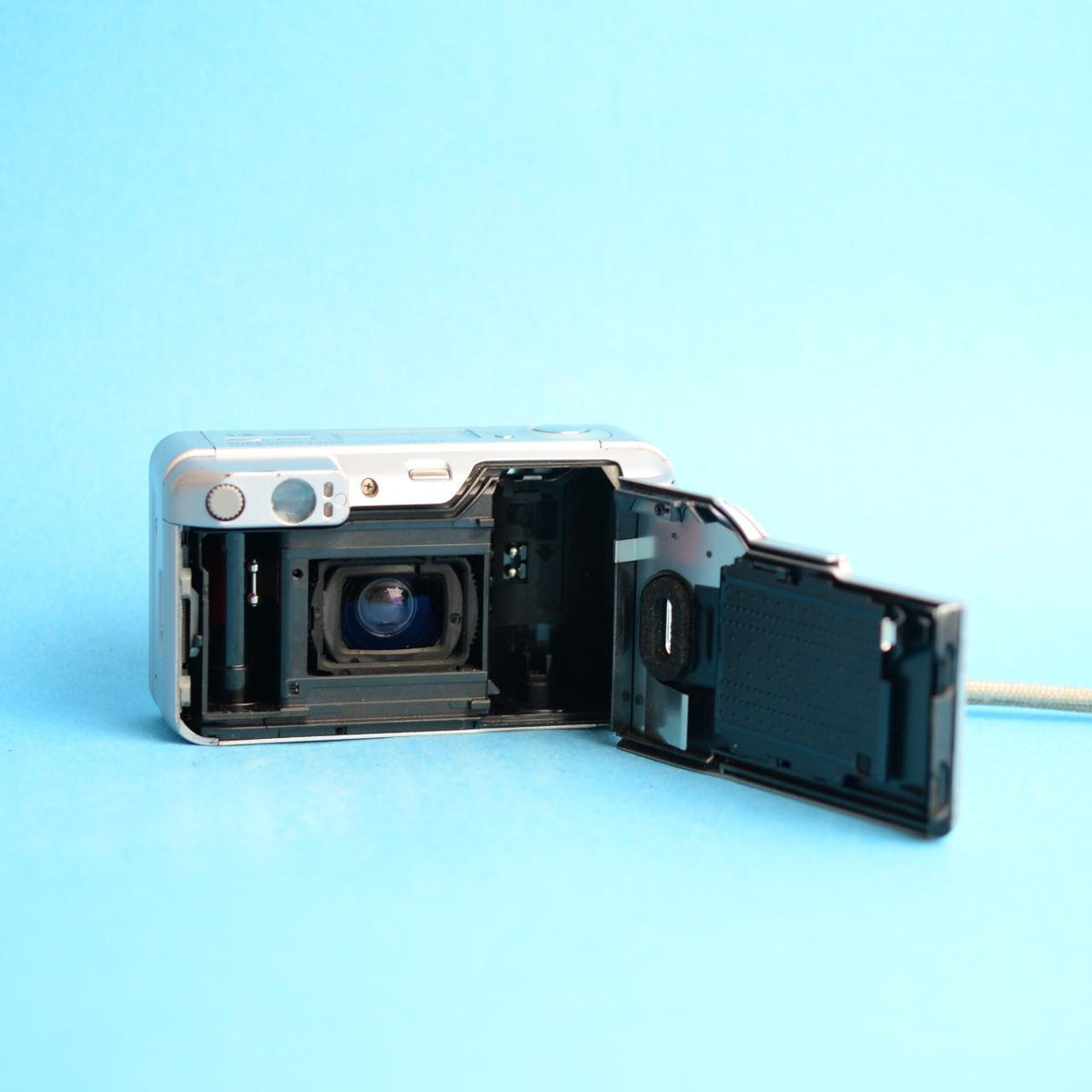 Canon Sure Shot 130u | 35mm Film Camera | Tested & Working | Silver