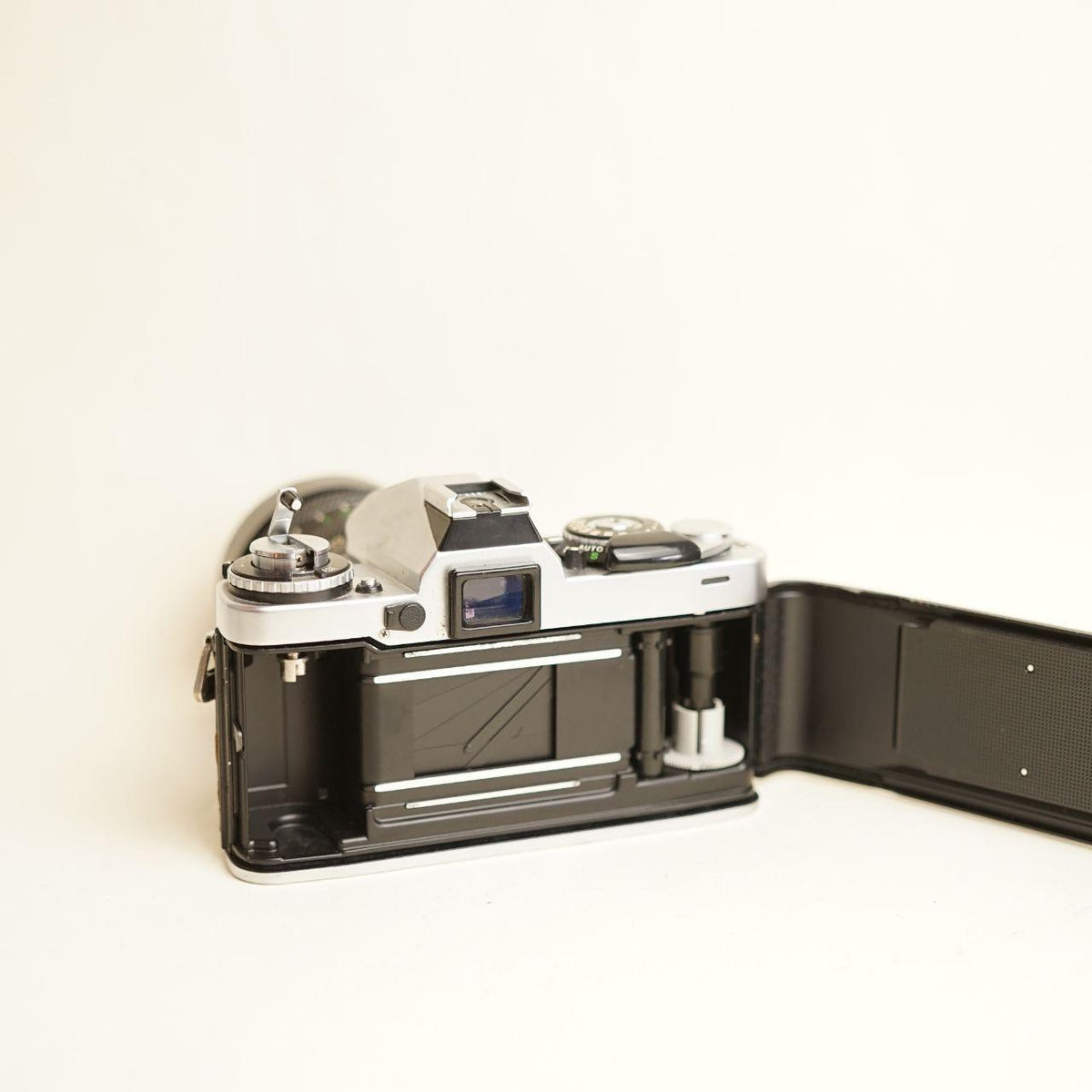 Minolta XD-11 Film Camera | 35mm SLR | Soligor 35-70mm f/2.5-3.5 Lens | Tested & Working