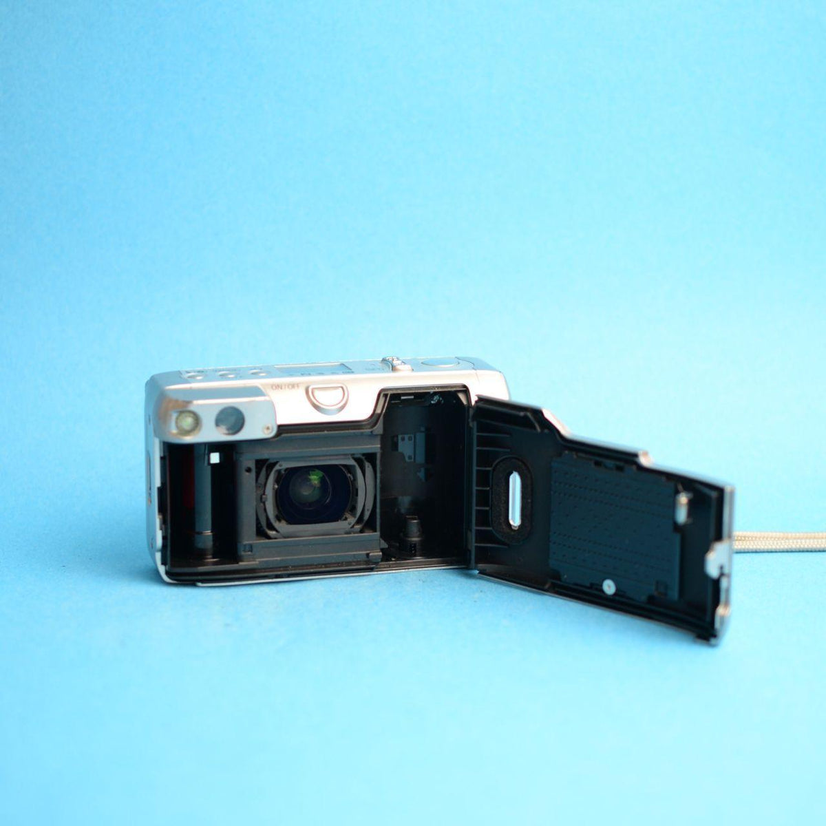 Canon Sure Shot 150u Film Camera | 35mm Point & Shoot | Tested & Working | Silver