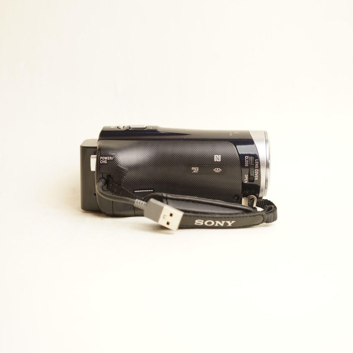 Sony Handycam HDR-PJ340 Digital Camcorder | Built-In Projector | Tested & Working | Navy