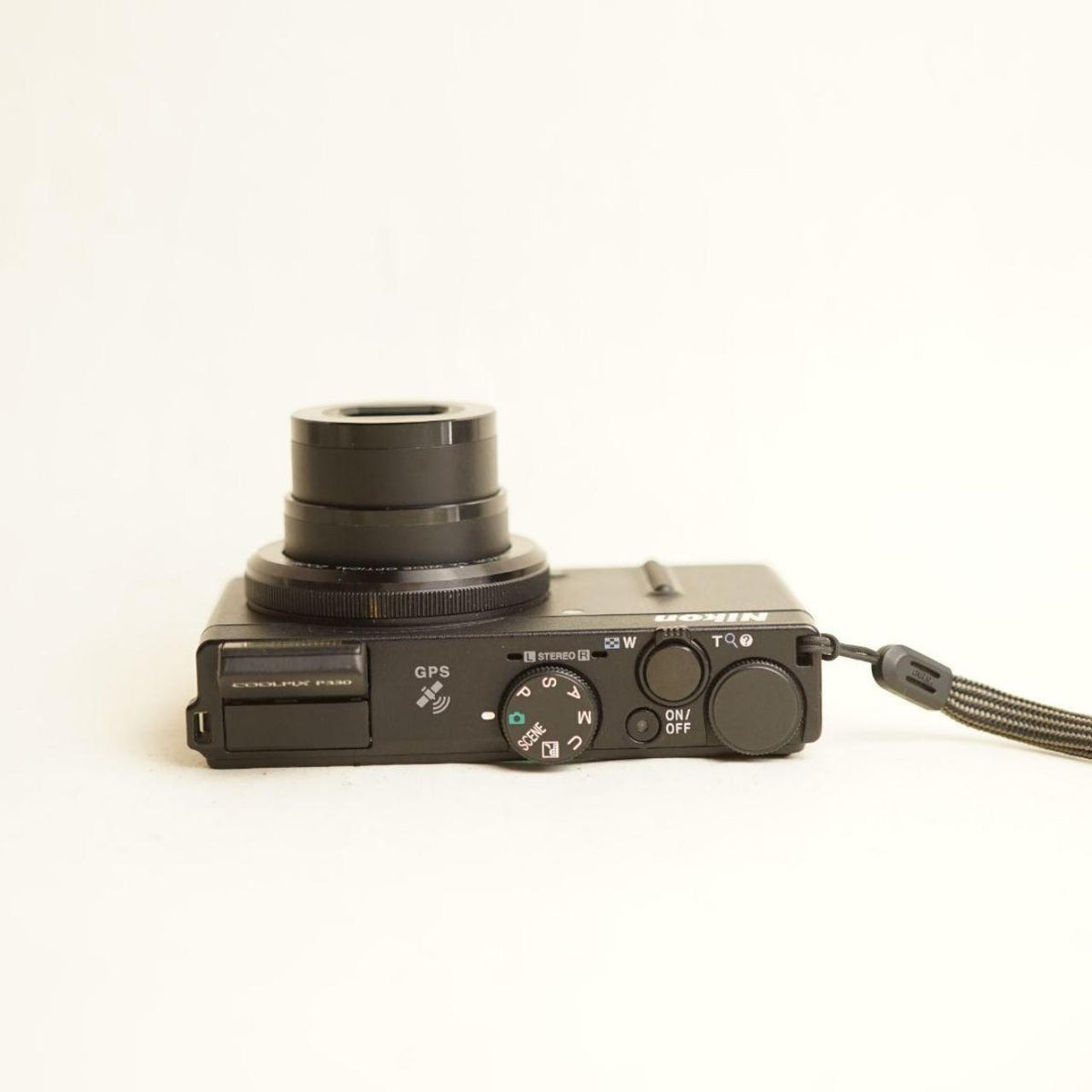 Nikon Coolpix P330 Digital Camera | 12.2MP | Read Description | Black