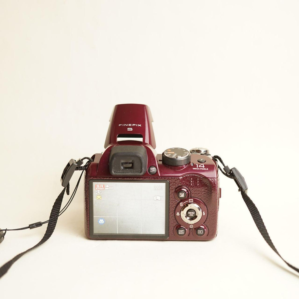 Fujifilm FinePix S4400 Digital Camera | 14MP | Tested & Working | Red