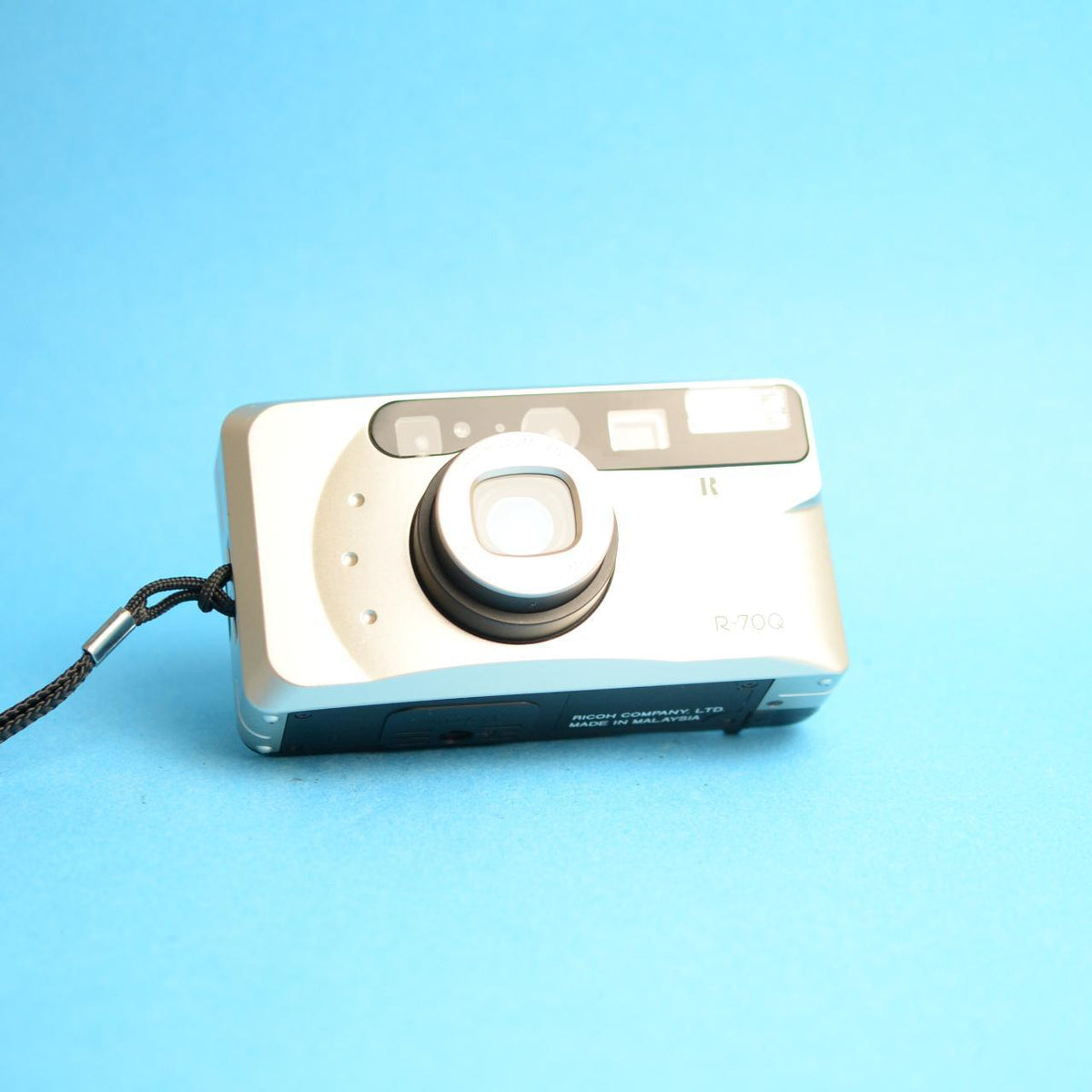 Ricoh R-70Q Film Camera | 35mm Point & Shoot | Tested & Working | Silver