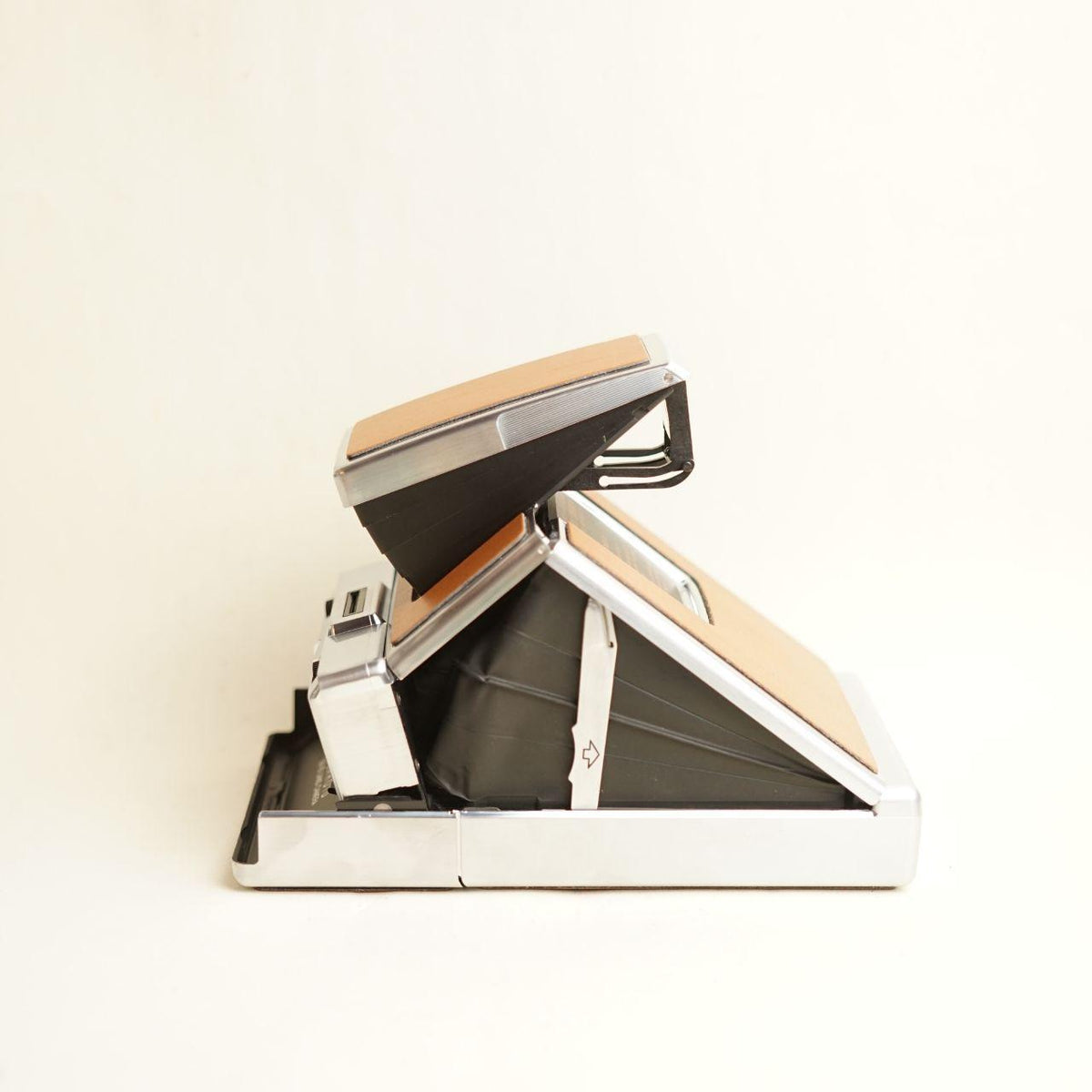 Polaroid SX-70 Land Camera | Instant Film Camera | Fully Refurbished Converted for 600 Film | Silver & Tan