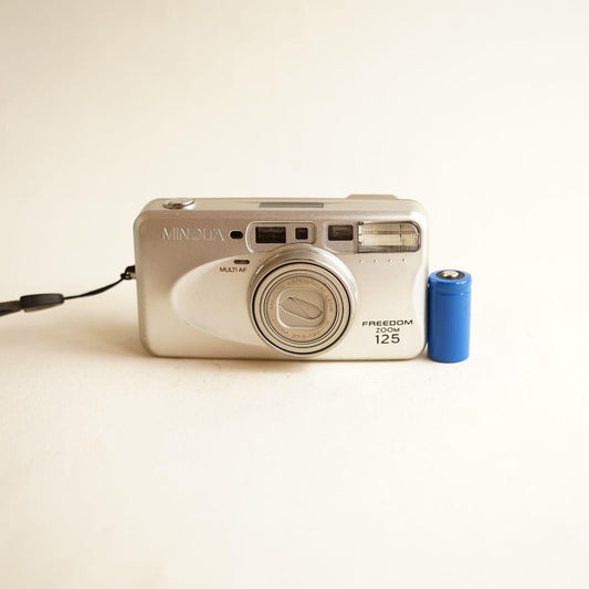 Minolta Freedom Zoom 125 Film Camera | 35mm Point & Shoot | Tested & Working | Silver