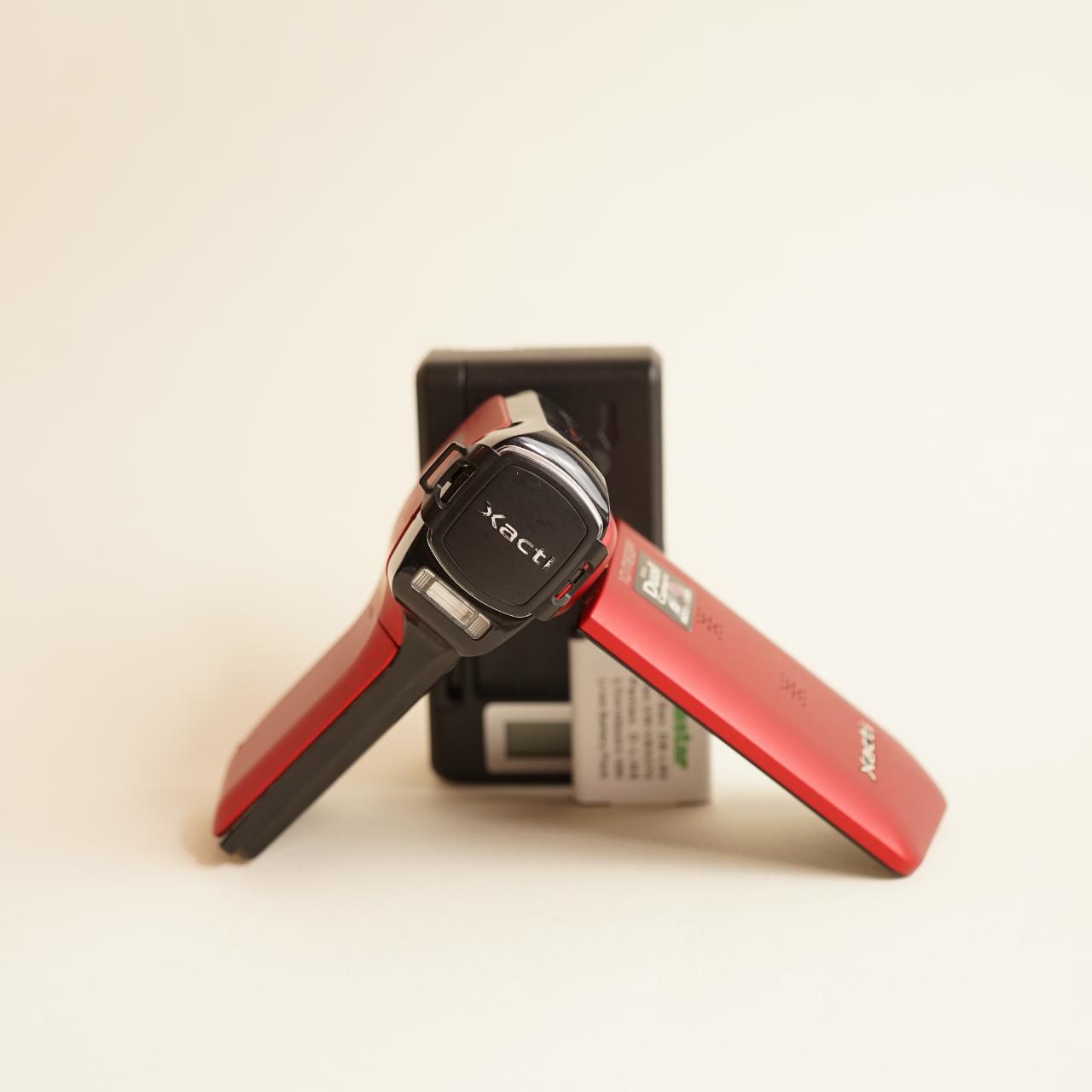 Sanyo Xacti VPC-CG10 Camcorder | Tested & Working | Red