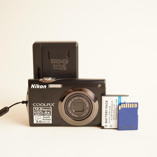 Nikon Coolpix S4000 Digital Camera | 12MP | Tested & Working | Black