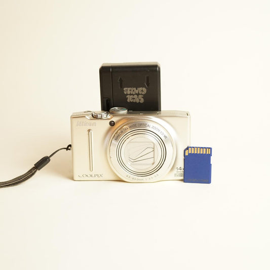 Nikon Coolpix S8200 Digital Camera | 16.1MP | Tested & Working | Silver