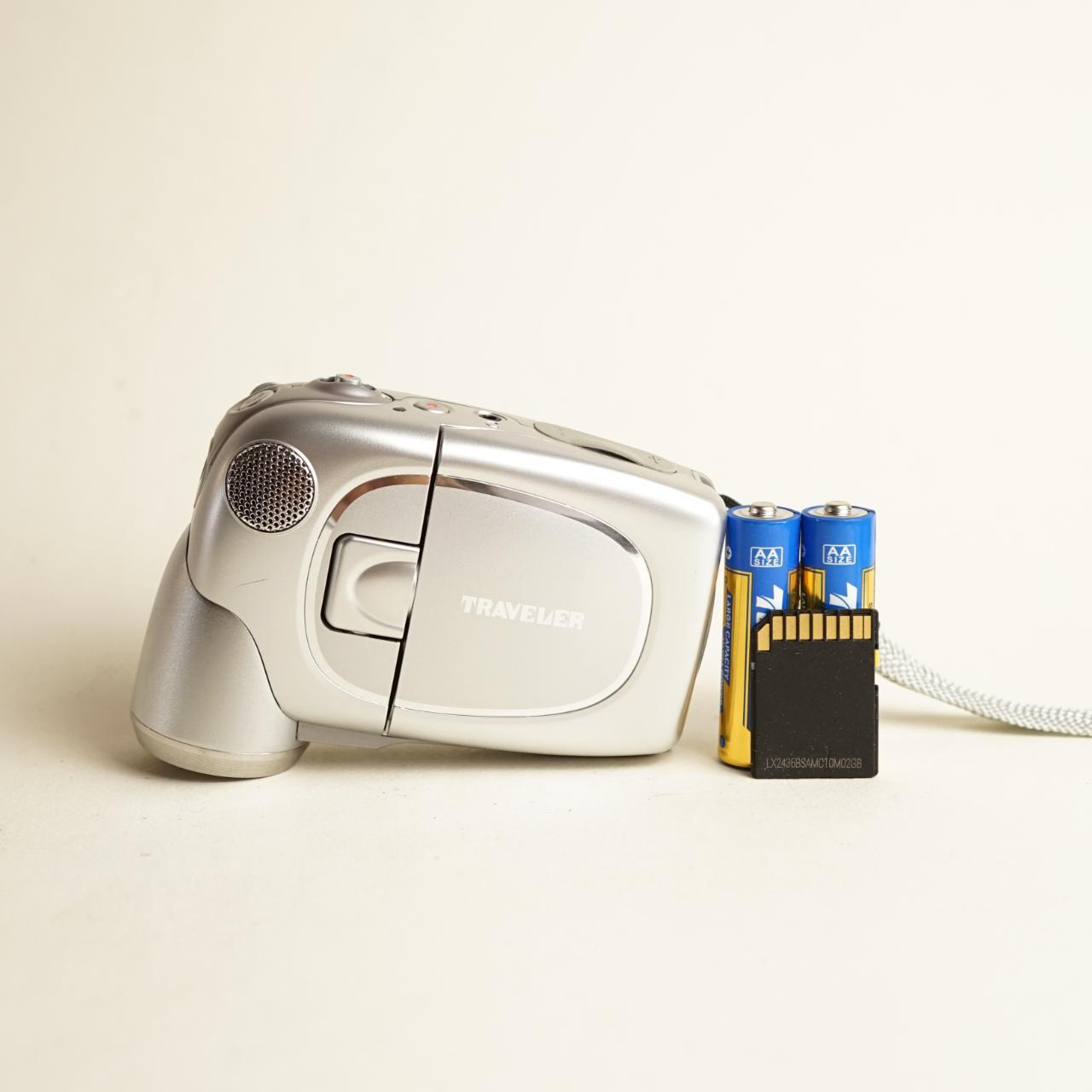 Traveler Digital Still + Video Camera | 8.1MP | Tested & Working | Silver