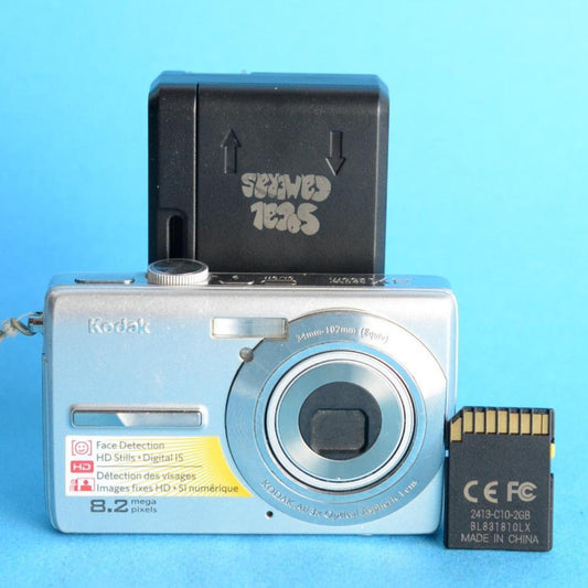 Kodak EasyShare M863 | 8.2MP Digital Camera | Tested & Working | Silver