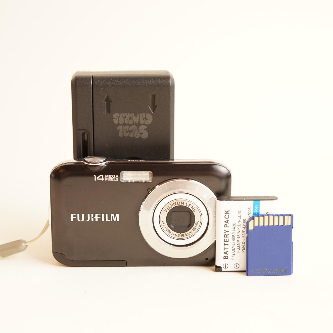Fujifilm FinePix JV200 Digital Camera | 14MP | Tested & Working | Black