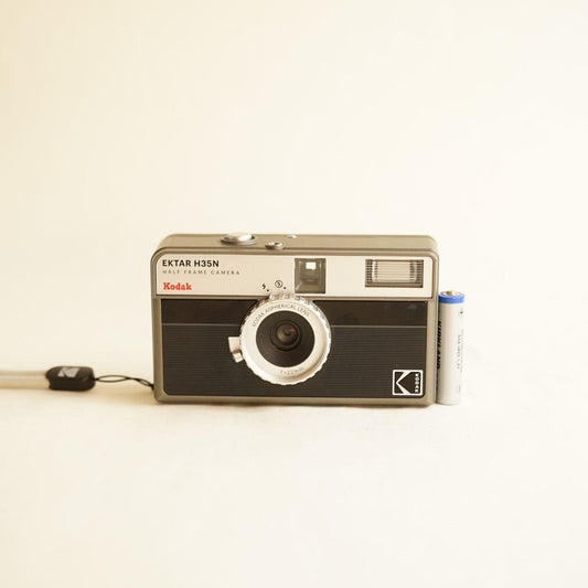 Kodak Ektar H35N Film Camera | 35mm Half Frame Point & Shoot | Tested & Working | Black & Silver