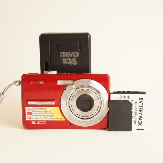 Kodak EasyShare M863 Digital Camera | 8.2MP | Tested & Working | Red