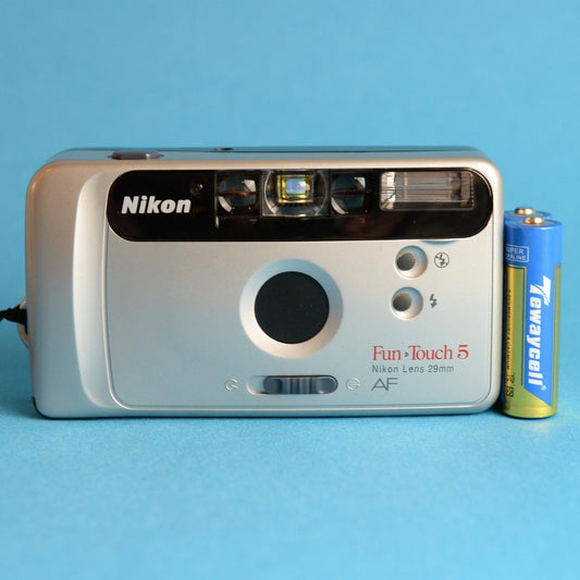 Nikon Fun Touch 5 AF 35mm Film Camera | Tested & Working | Silver