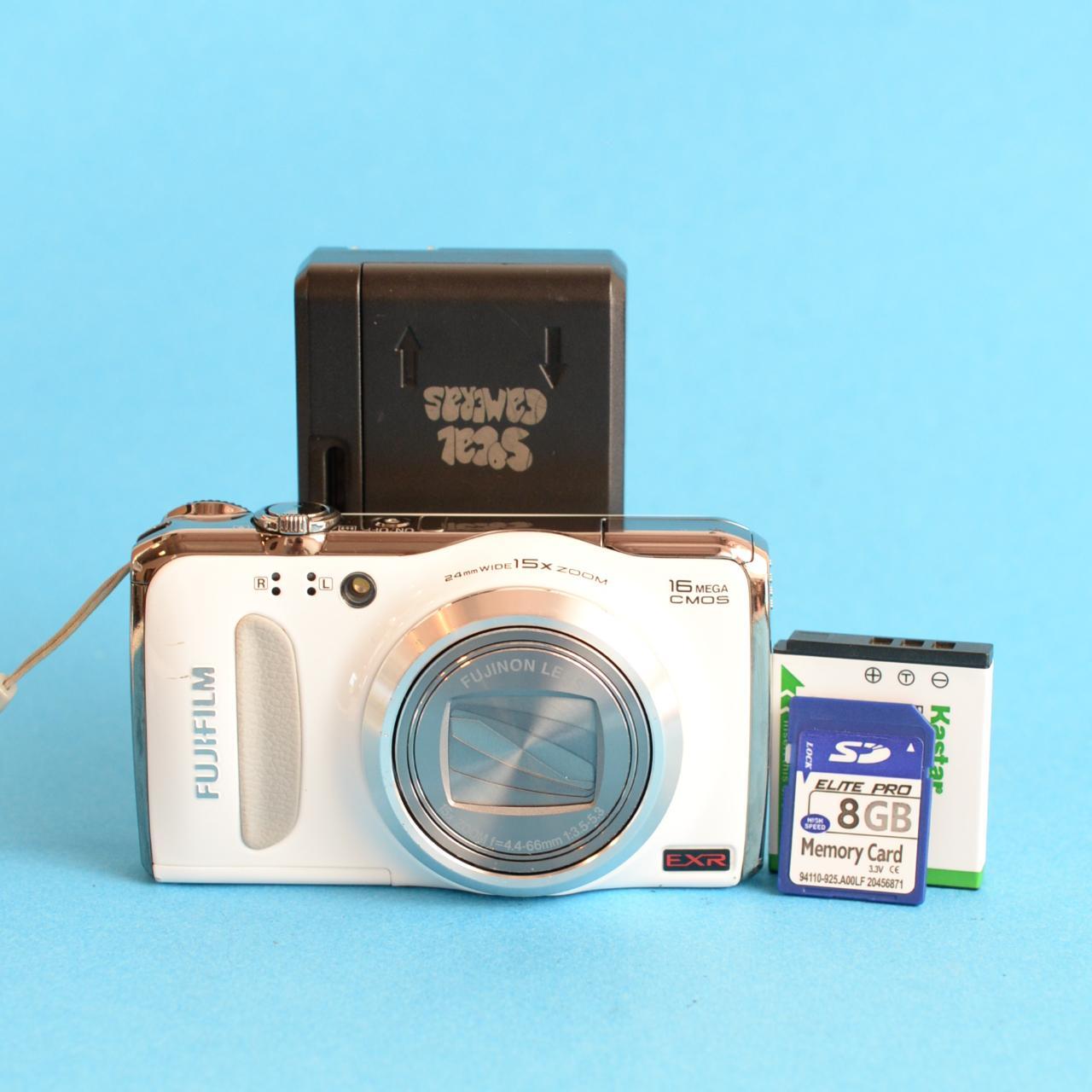 Fujifilm FinePix F505 EXR Digital Camera | 16MP | Tested & Working | White