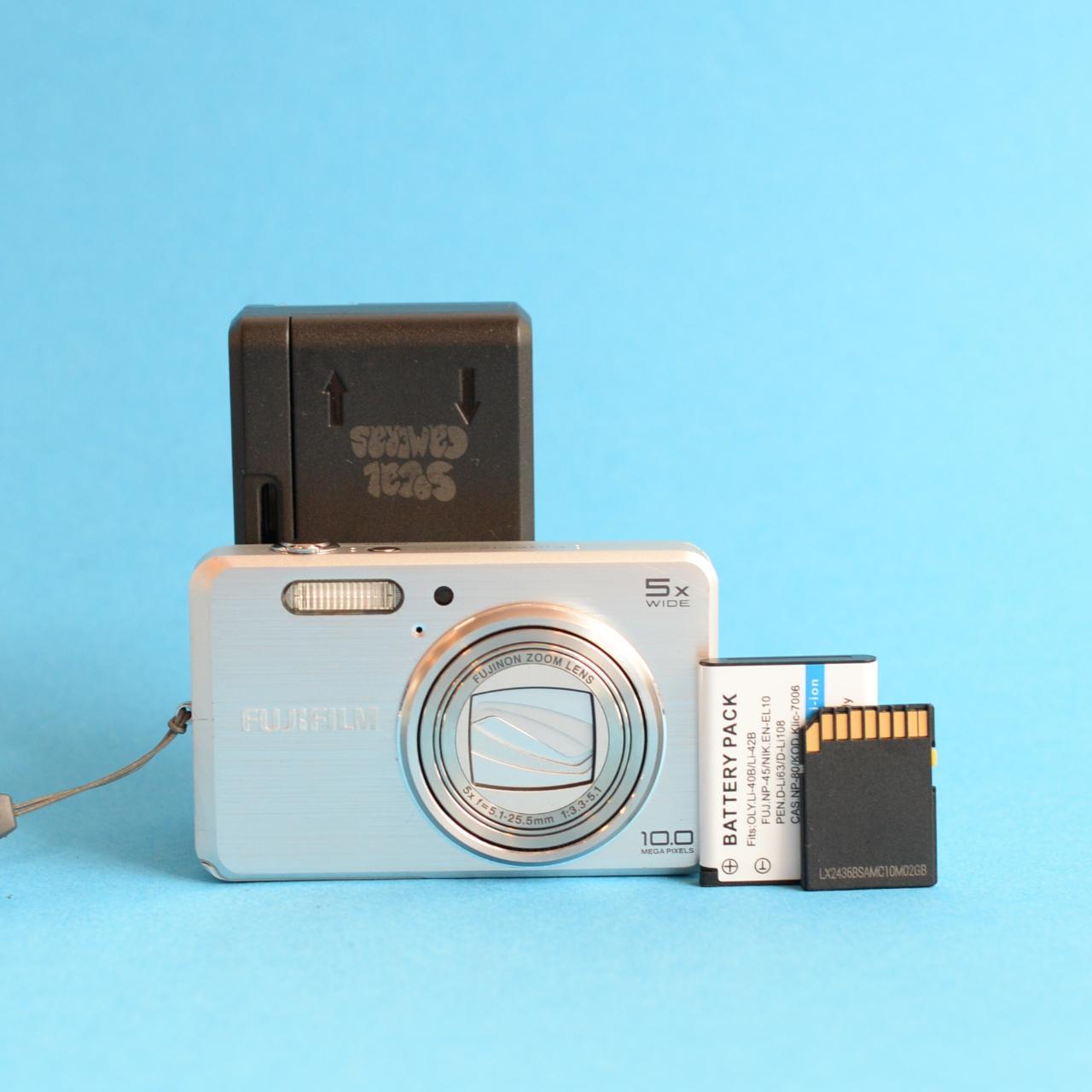 Fujifilm FinePix J150w Digital Camera | 10MP | Tested & Working | Silver