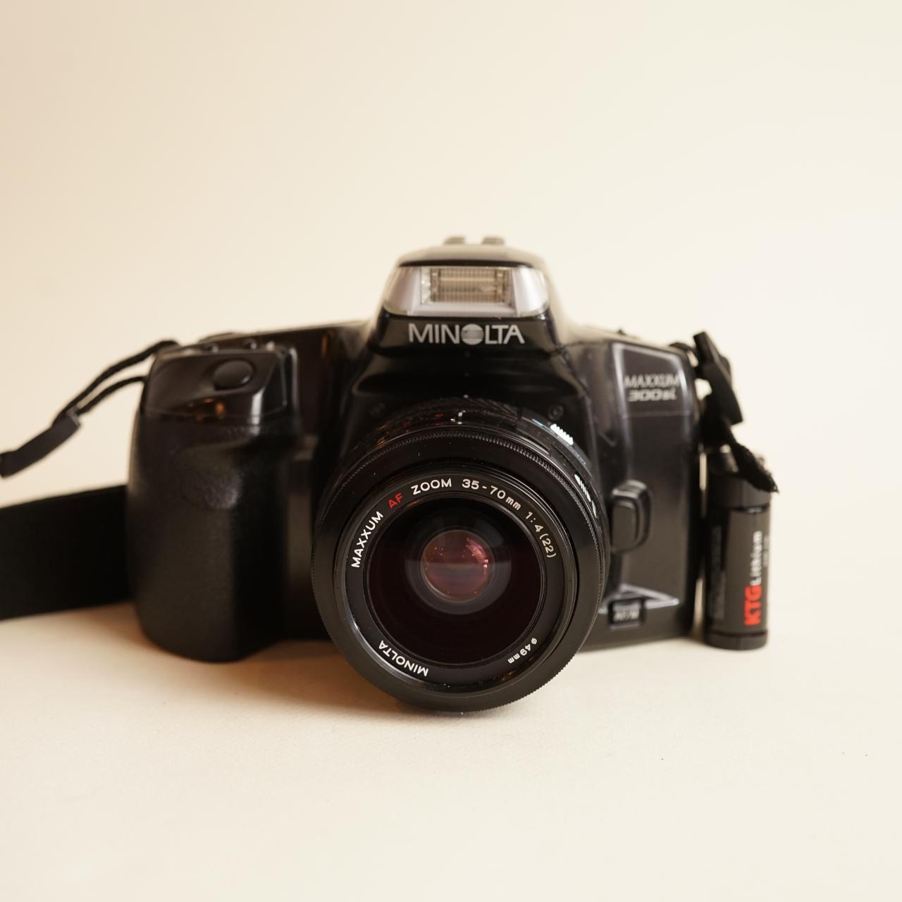 Minolta Maxxum 300si Film Camera | 35mm SLR | Tested & Working | Black