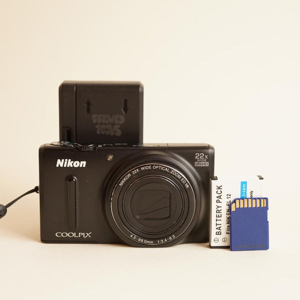 Nikon Coolpix S9600 Digital Camera | 16MP | Tested & Working