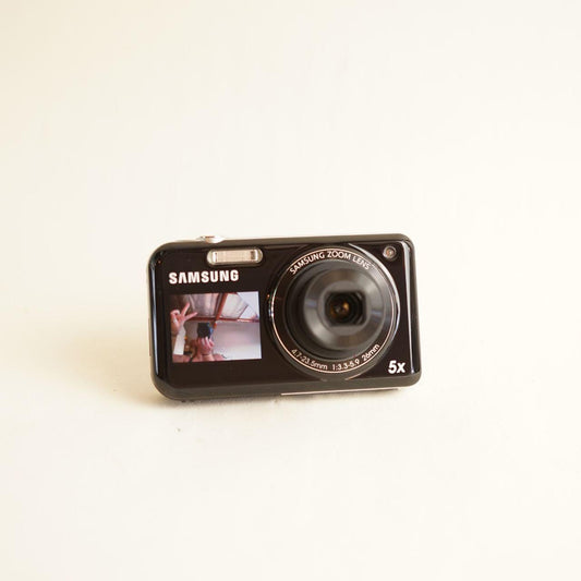 Samsung PL120 Digital Camera | 14.2MP | Read Description | Black