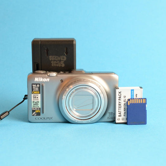 Nikon Coolpix S9300 Digital Camera | 16MP | Tested & Working | Silver