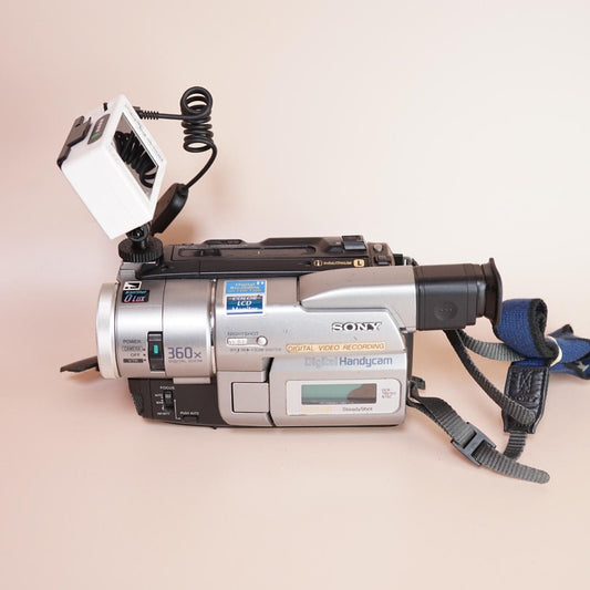 Sony Handycam DCR-TRV103 | Tapeless HI8 Camcorder Setup | Tested & Working | Silver