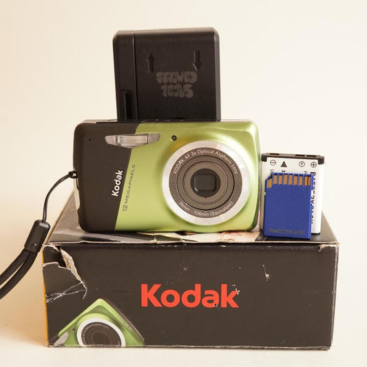 Kodak EasyShare M530 Digital Camera | 12MP | Tested & Working | Green