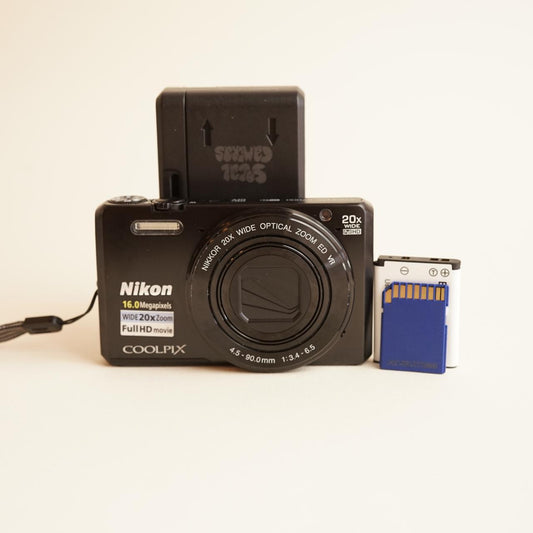 Nikon Coolpix S7000 Digital Camera | 16MP | Tested & Working | Black