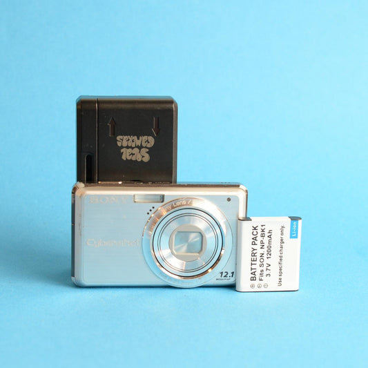 Sony Cyber-shot DSC-S980 Digital Camera | 12.1MP | Tested & Working | Silver