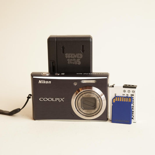 Nikon Coolpix S610 Digital Camera | 10MP | Tested & Working | Dark Purple