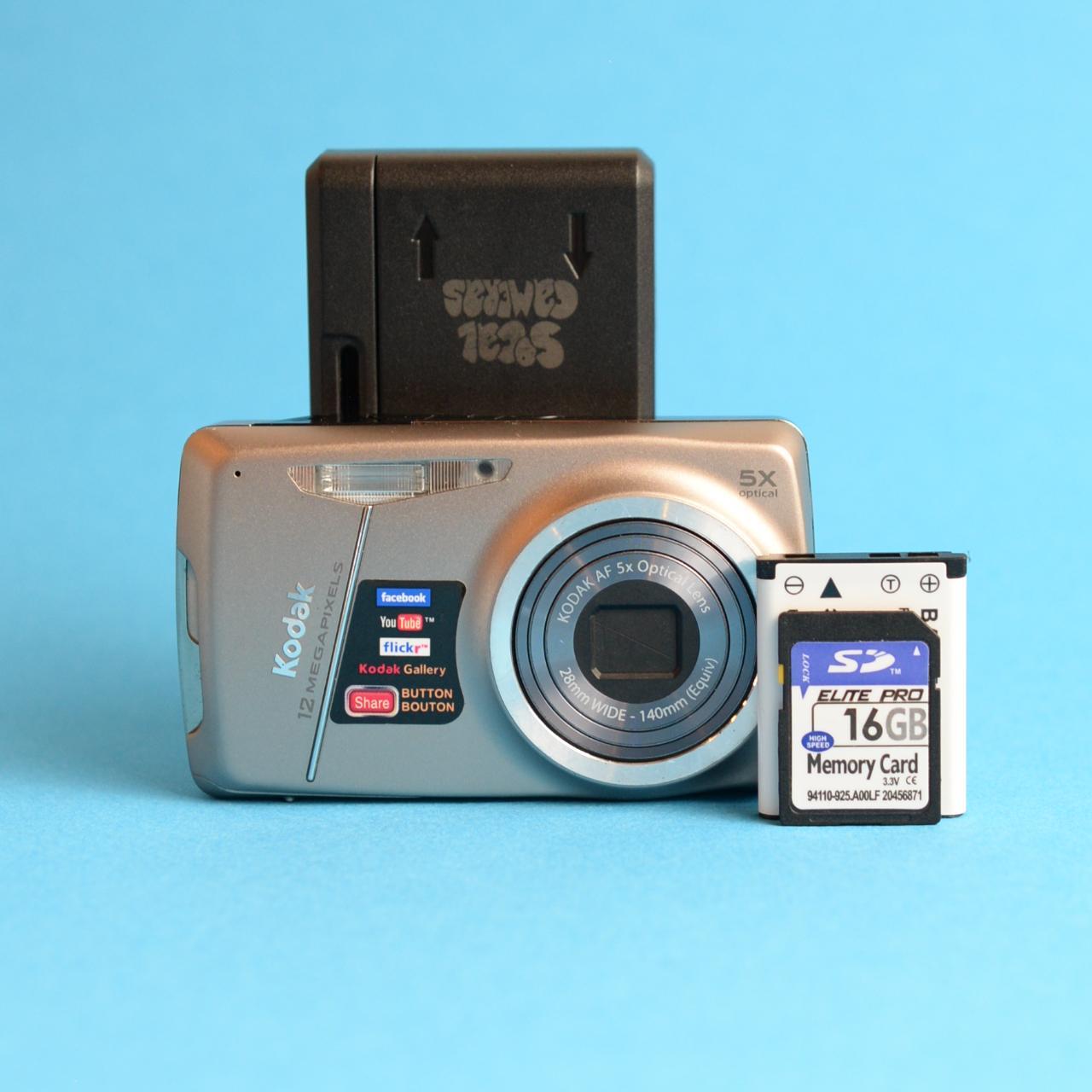 Kodak EasyShare M550 | 12MP | Tested & Working | Silver