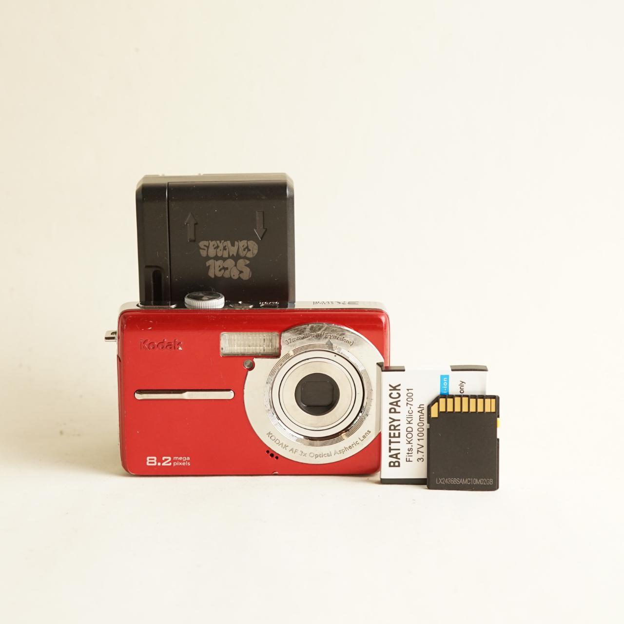 Kodak EasyShare M853 Digital Camera | 8.2MP | Tested & Working | Red