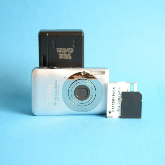 Canon PowerShot SD1300 IS Digital Camera | 12.1MP | Read Description | Silver