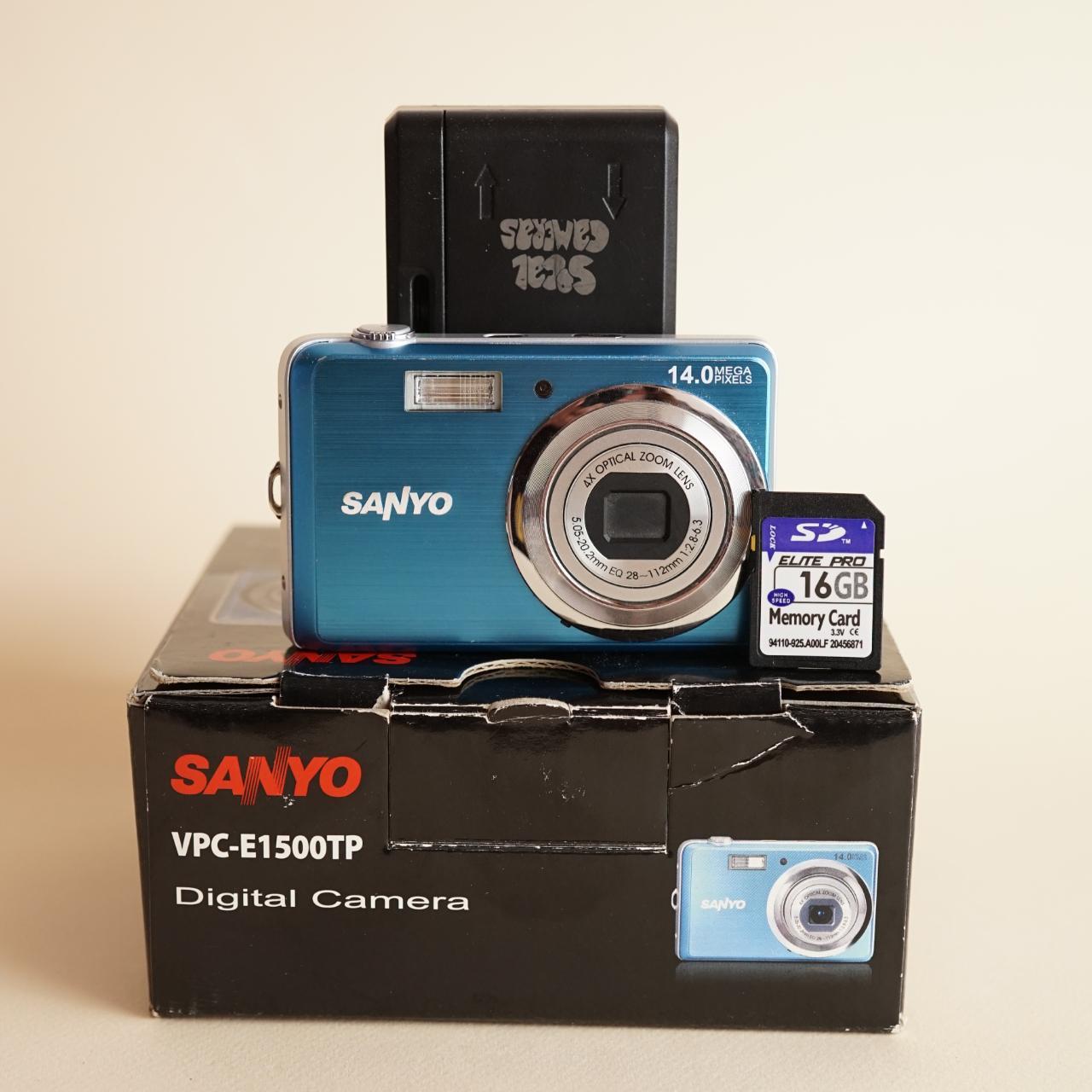 Sanyo VPC-E1500TP Digital Camera | 14MP | Tested & Working | Blue