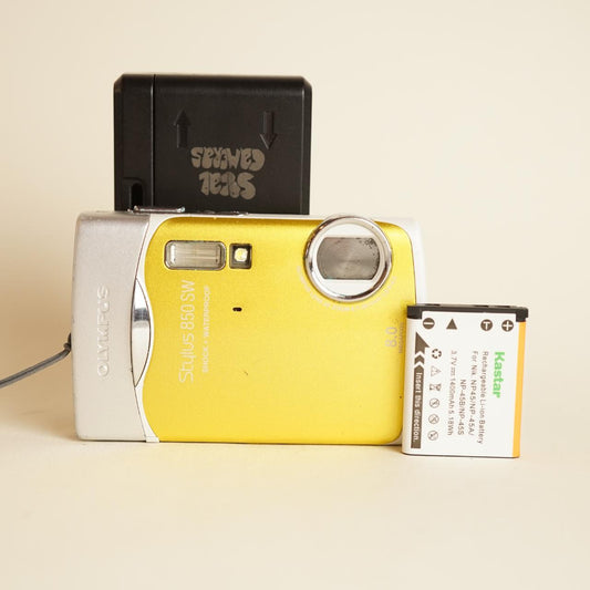 Olympus Stylus 850 SW Digital Camera | 8.0MP | Tested & Working | Yellow & Silver