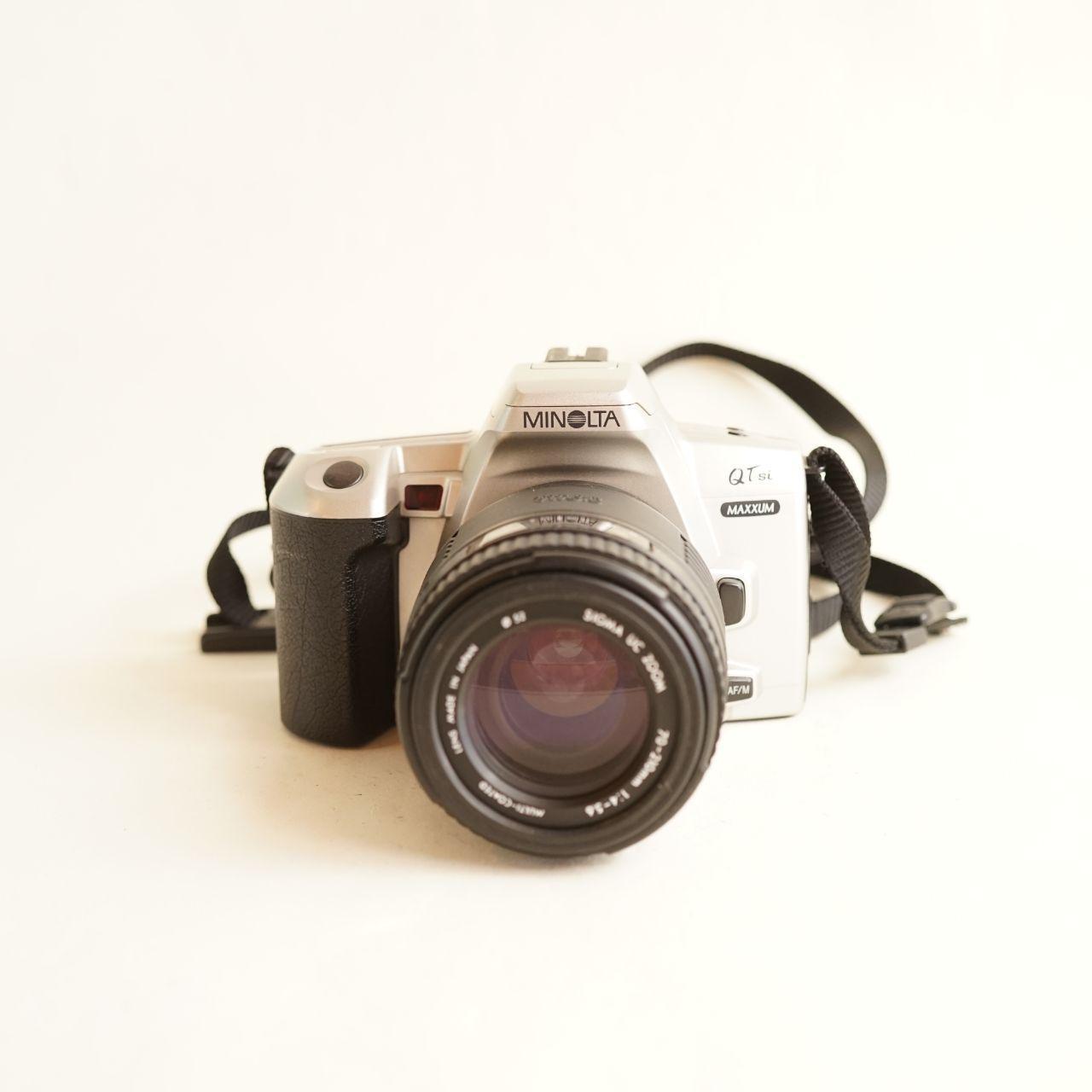 Minolta Maxxum QTsi Film Camera | 35mm SLR | Tested & Working | Black