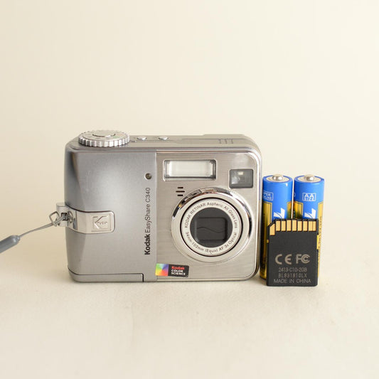 Kodak EasyShare C340 | 5MP Digital camera with a SD Card | Silver