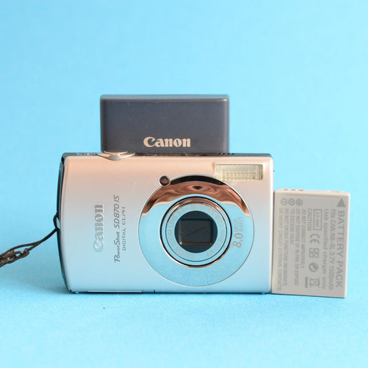 Canon PowerShot SD870 IS Digital Camera | 8MP | Tested & Working | Silver