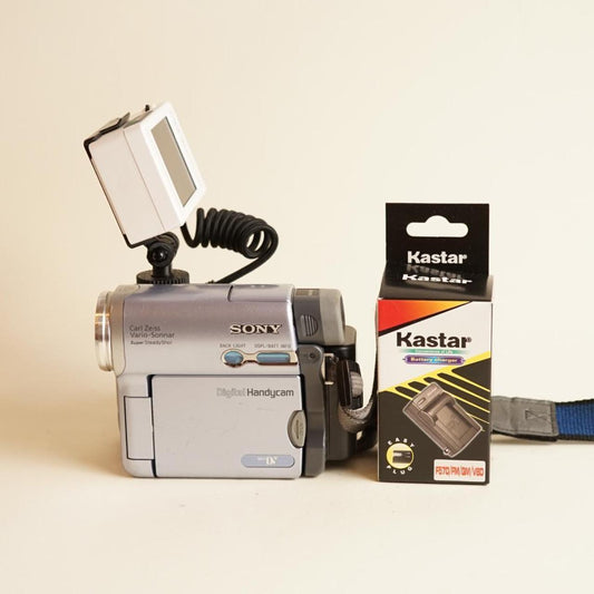 Sony Handycam DCR-TRV19 MiniDV Camcorder | Tapeless Digital Setup | Read Description | Silver