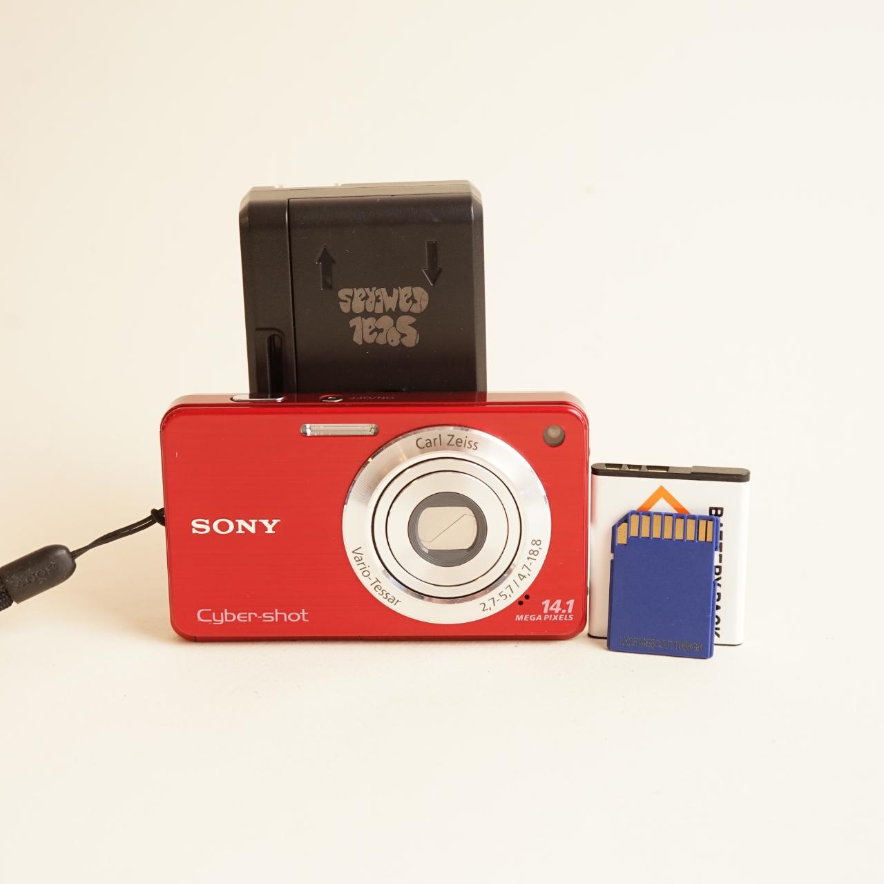 Sony CyberShot DSC-W560 Digital Camera | 14.1MP | Tested & Working | Red